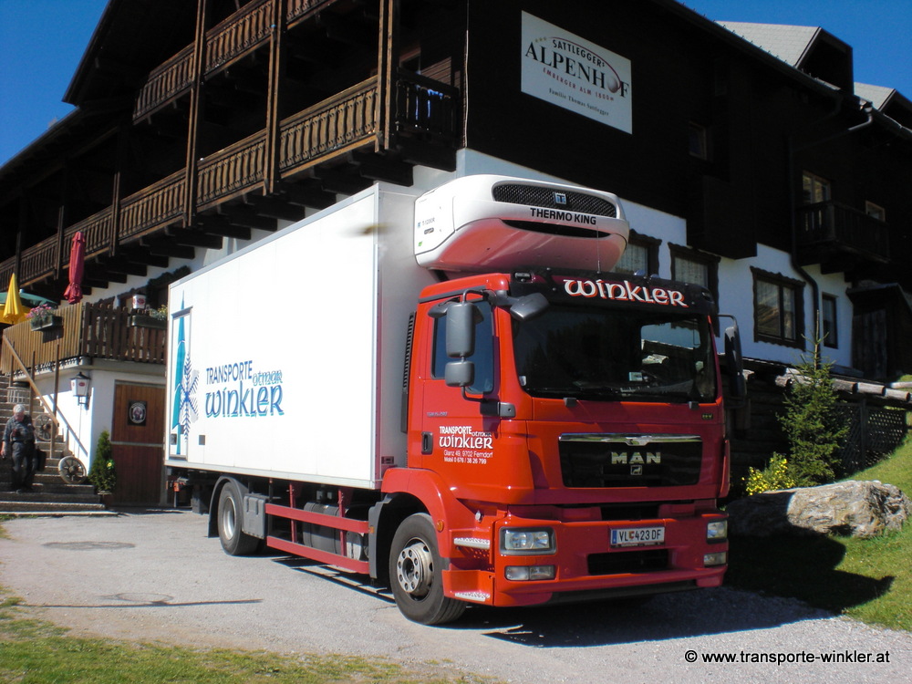 WINKLERHolzkühlwagen atego kurz Transporte Winkler